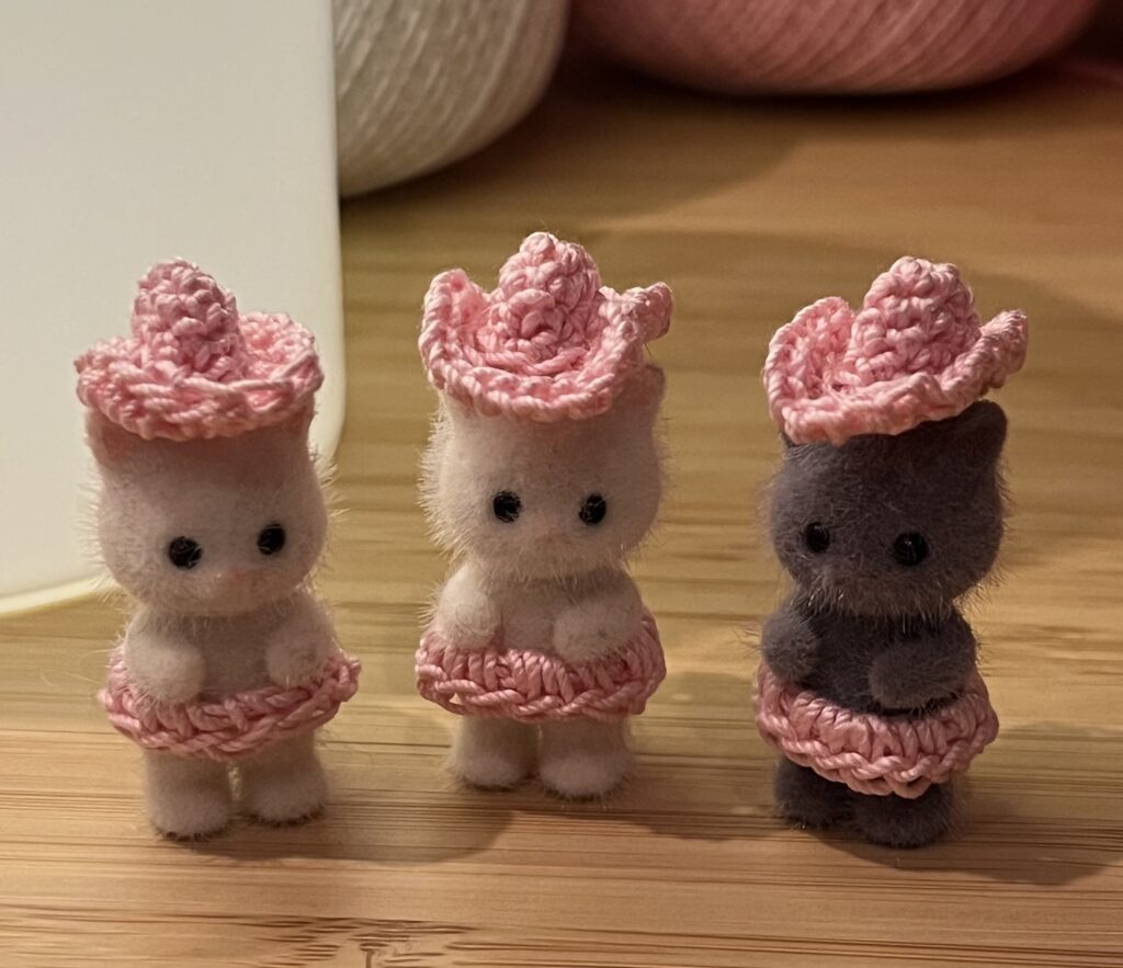 How I Crocheted My Viral Mini Cowboy Hats for Calico Critters img 7498